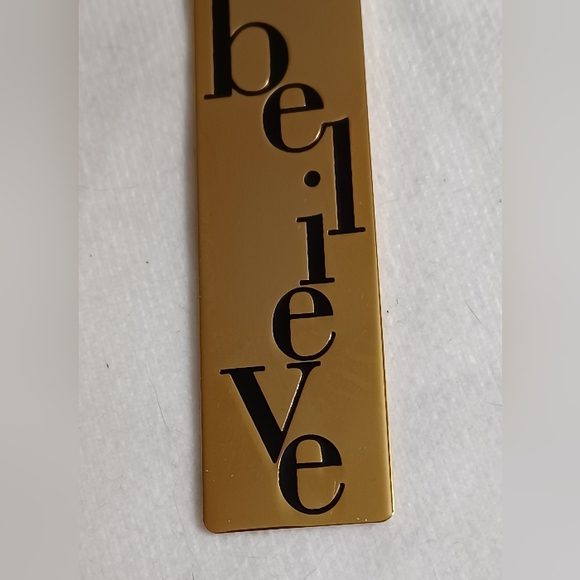 Goldtone Metal Bookmark by Sacchi with "Believe" Quotation - Picture 2 of 4
